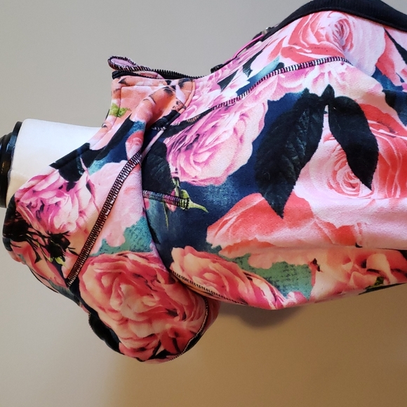 Lululemon Scuba Hoodie 2 - Picture 5 of 12